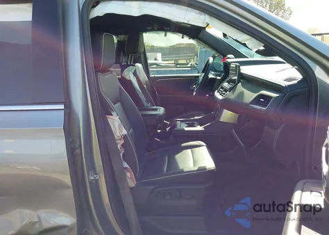 2024 Chevrolet Suburban 4Wd Premier z USA, uszkodzony, nr VIN 1GNSKFKD8RR167194